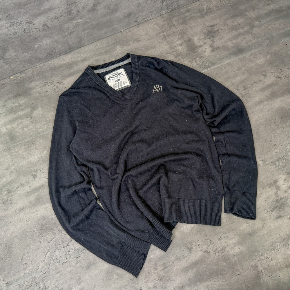 Vintage VTG Y2K 2000's 00's Aeropostale Black V Neck Knit Sweater